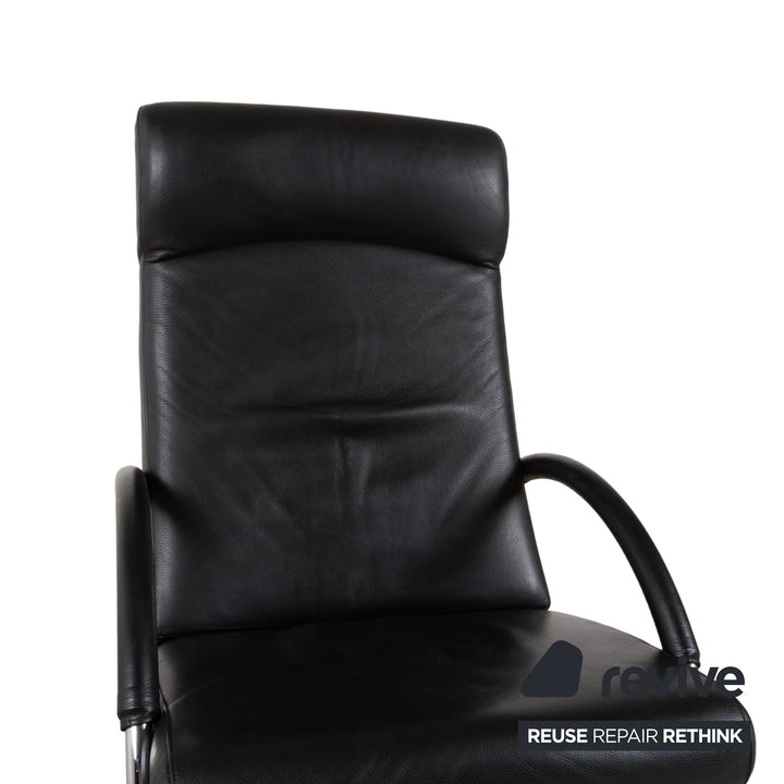 IP Design Curve Leder Sessel schwarz manuelle Funktion Relaxfunktion Design Prof. Stefan Heiliger