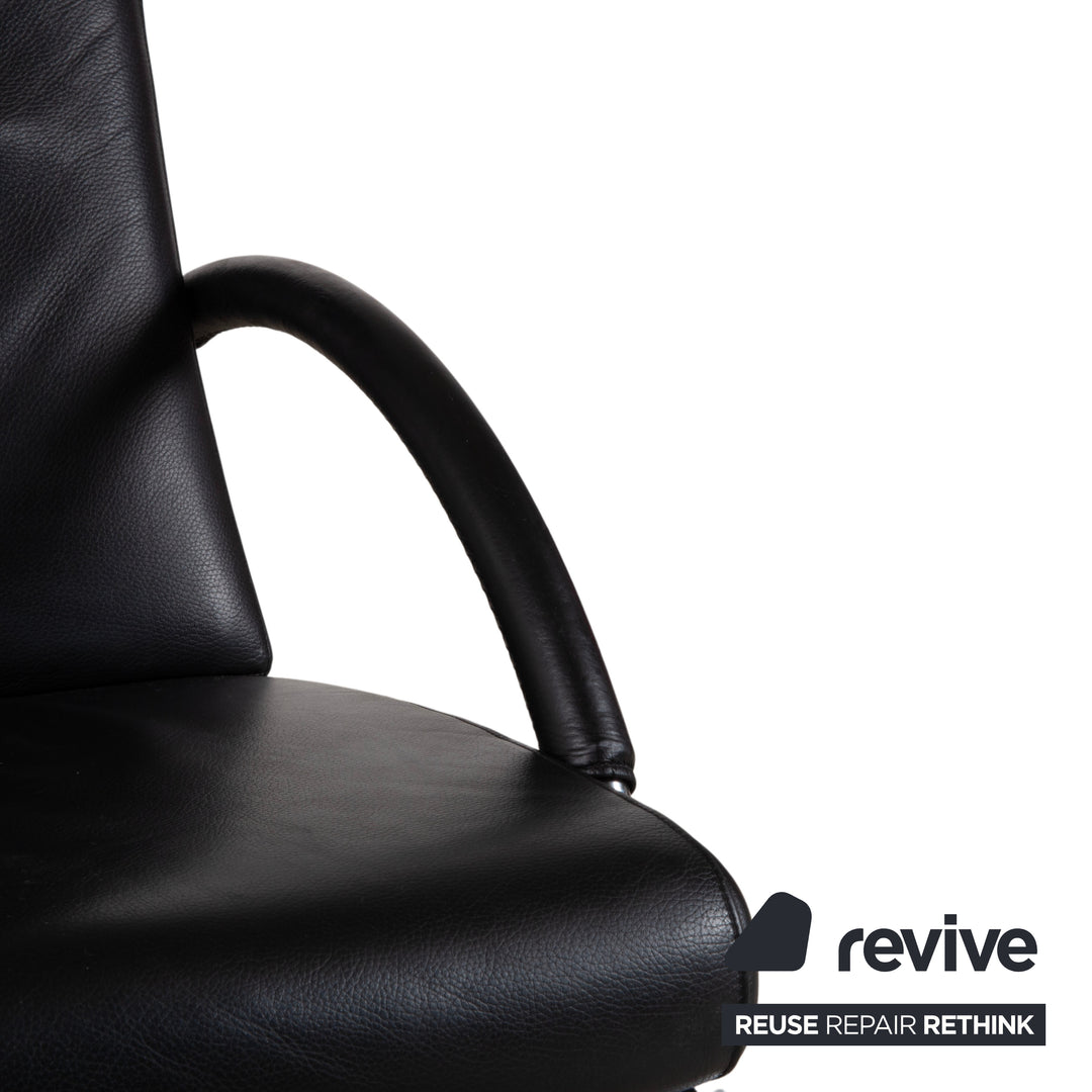 IP Design Curve Leder Sessel schwarz manuelle Funktion Relaxfunktion Design Prof. Stefan Heiliger