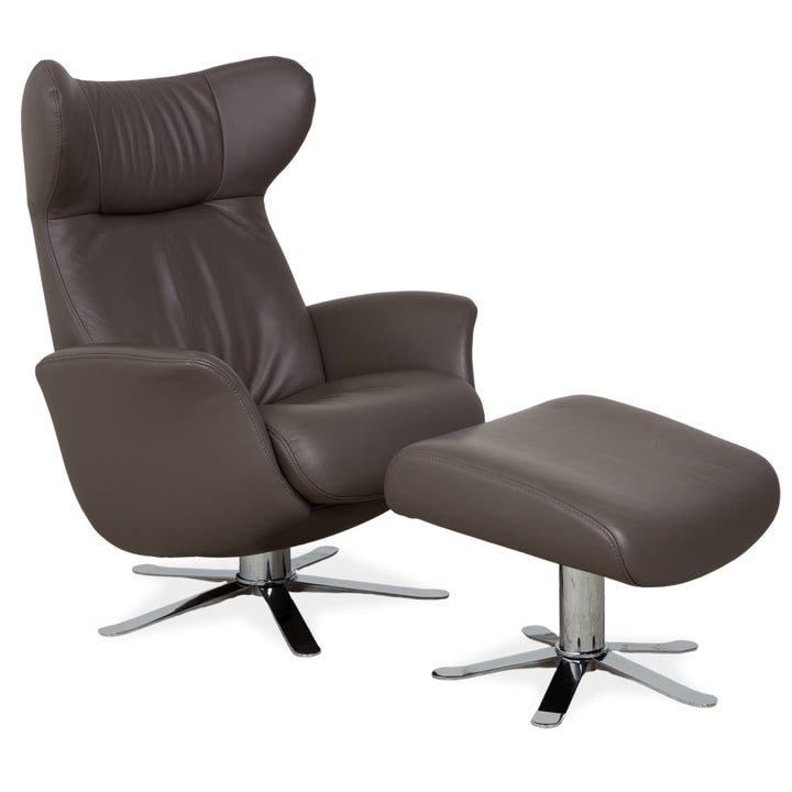 Fauteuil Joop 8115 en cuir gris taupe chromé, à réglage manuel, avec repose-pieds.