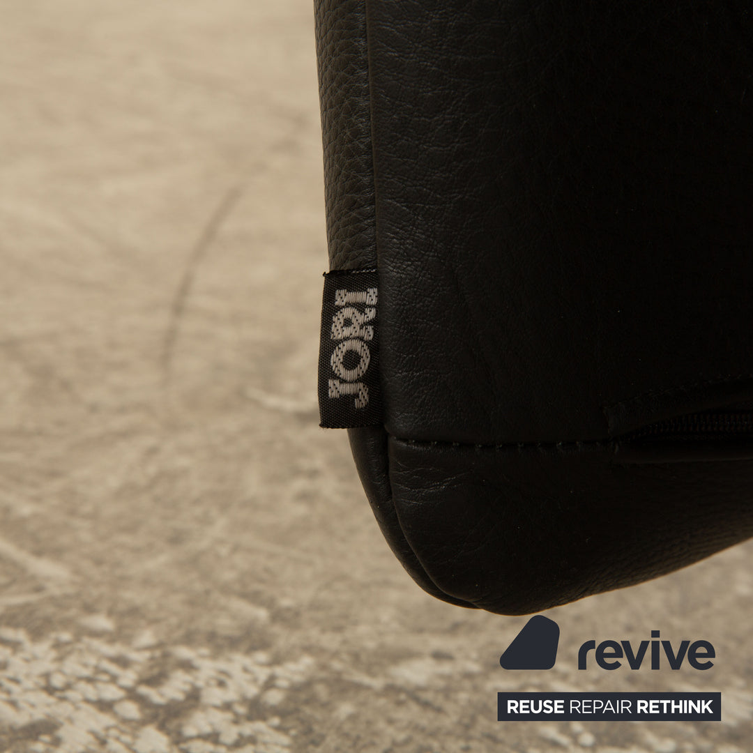 Jori Yoga Leather Armchair Black Manual Function