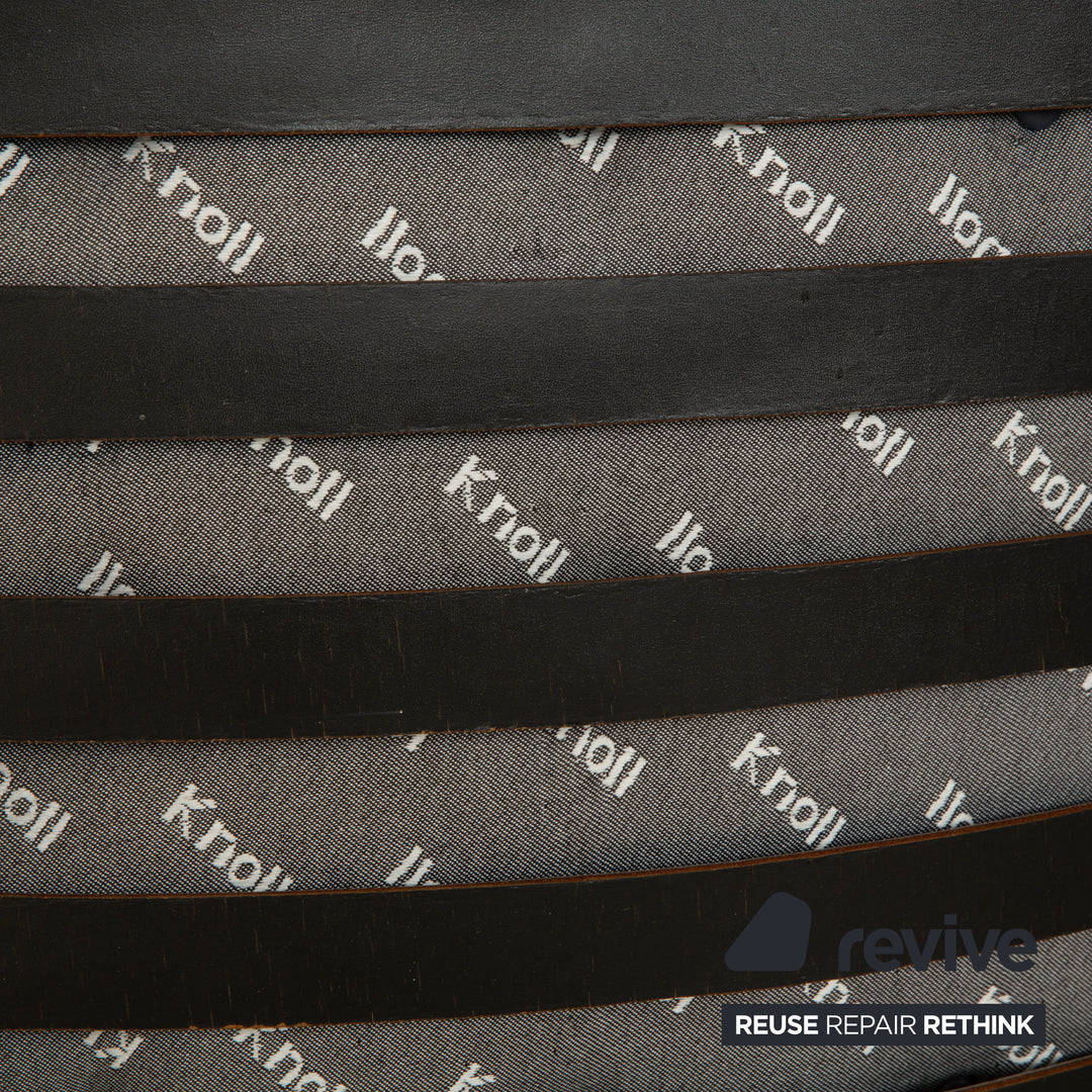 Knoll International Barcelona Chair Sessel Blau Petrol Bauhaus by Ludwig Mies van der Rohe