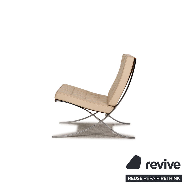 Knoll International Fauteuil en Cuir Barcelona Crème Beige Blanc Bauhaus par Ludwig Mies van der Rohe