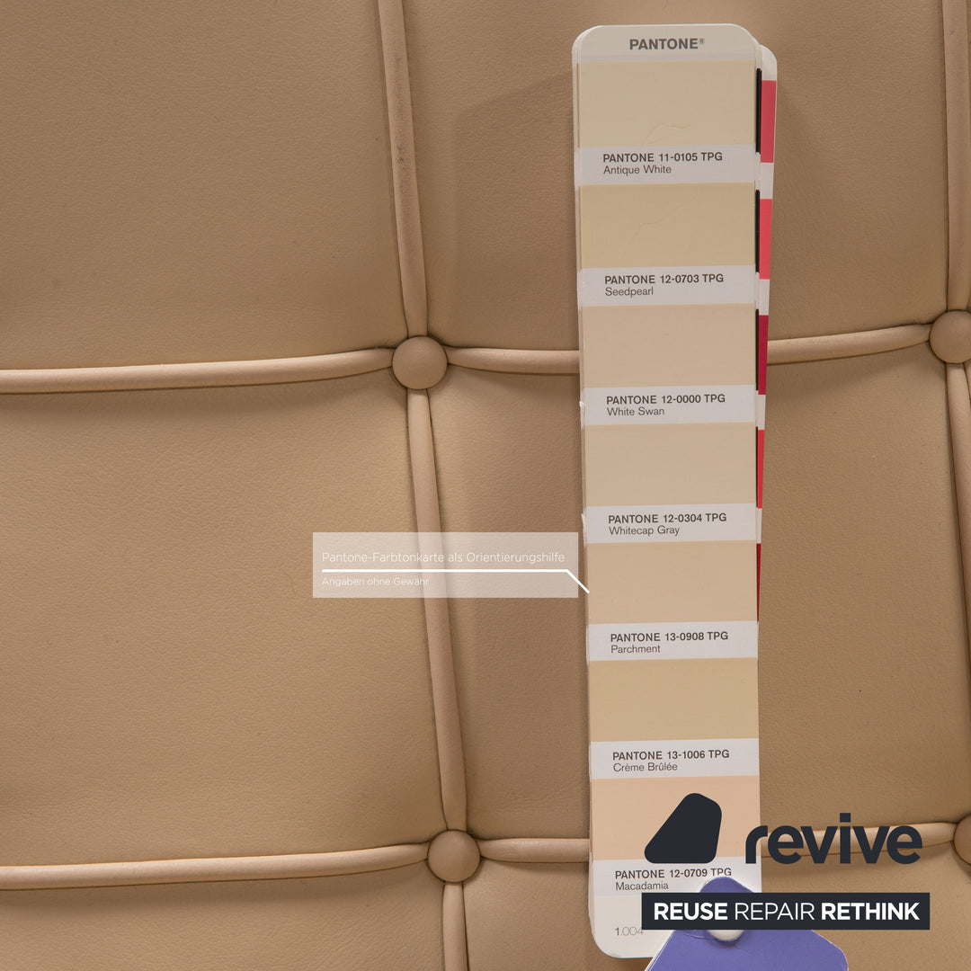 Knoll International Fauteuil en Cuir Barcelona Crème Beige Blanc Bauhaus par Ludwig Mies van der Rohe