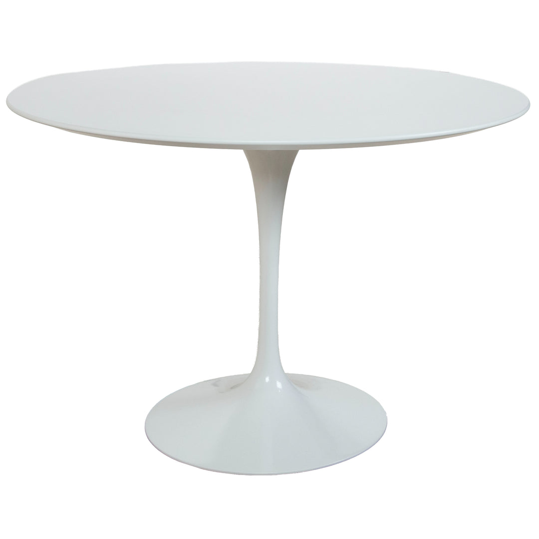 Knoll International Saarinen Tulip spisebord i træ hvid
