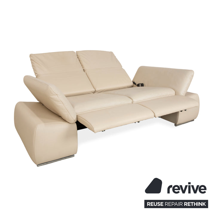 Canapé électrique deux places en cuir crème Koinor Ella