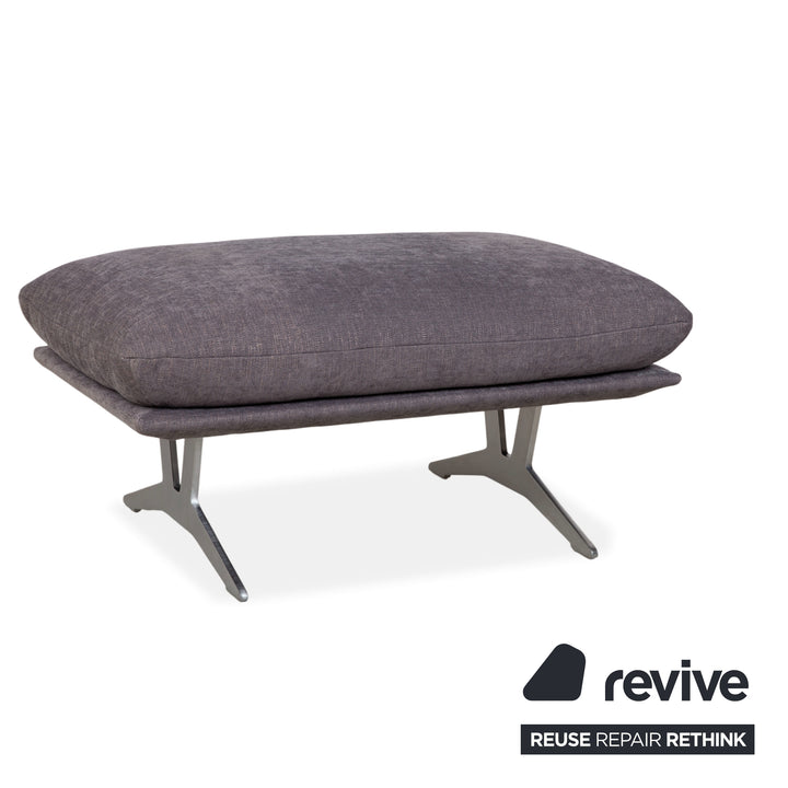 Tabouret deux places en tissu gris Koinor Francis, canapé manuel