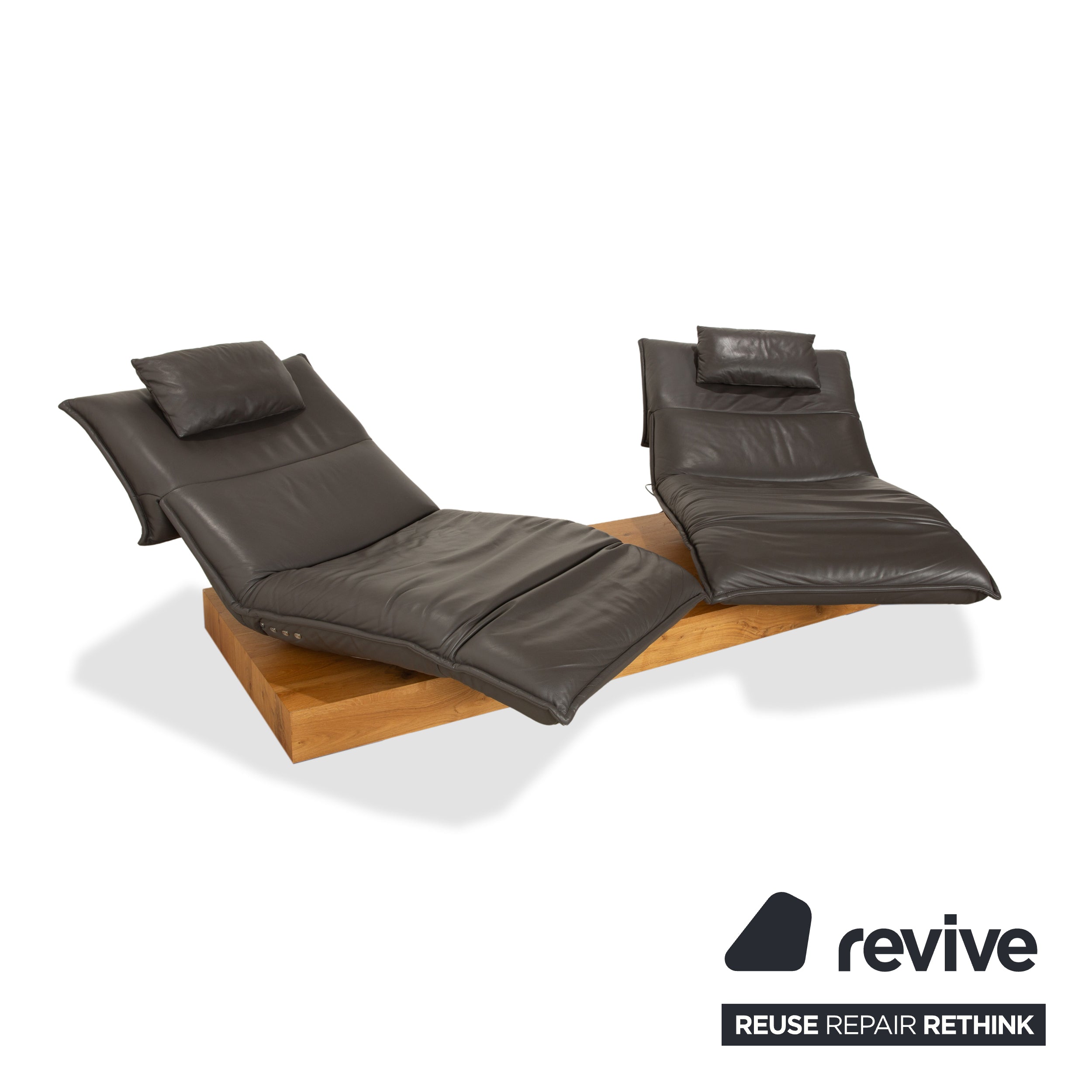 Canapé électrique deux places Koinor Free Motion Edit 1 en cuir gris anthracite.