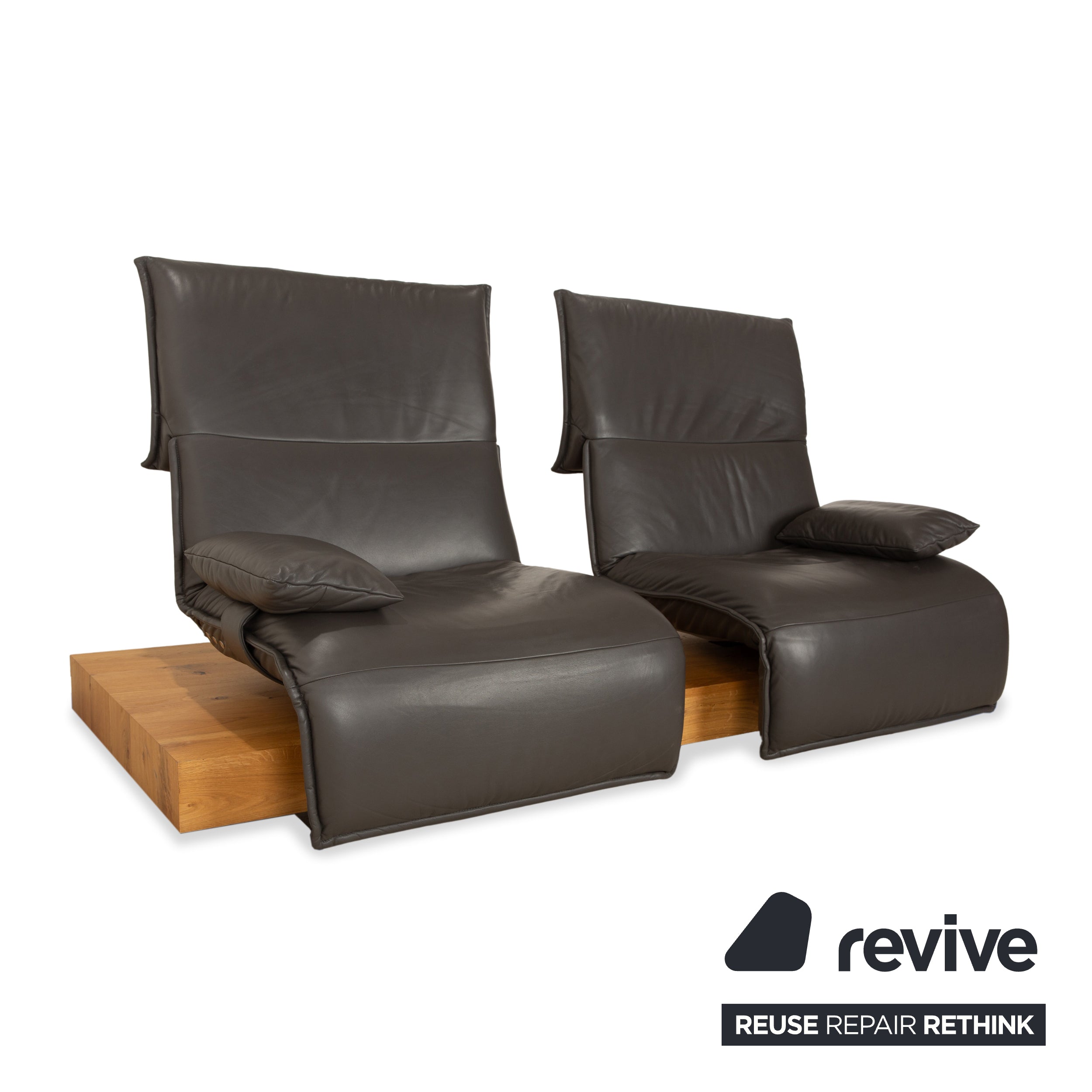 Canapé électrique deux places Koinor Free Motion Edit 1 en cuir gris anthracite.