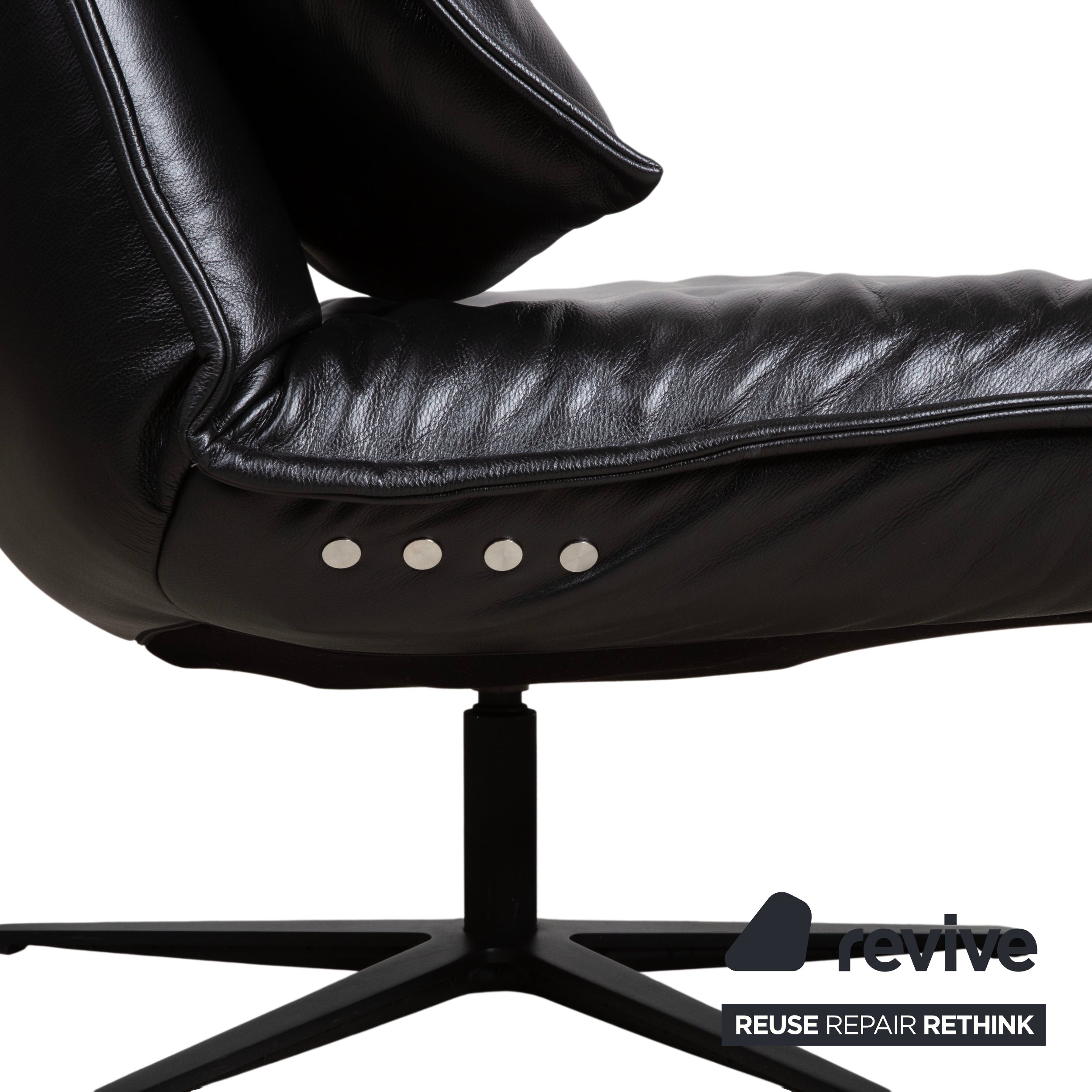 Koinor Free Motion Edit 2 Black Leather Armchair Electric Recliner Function