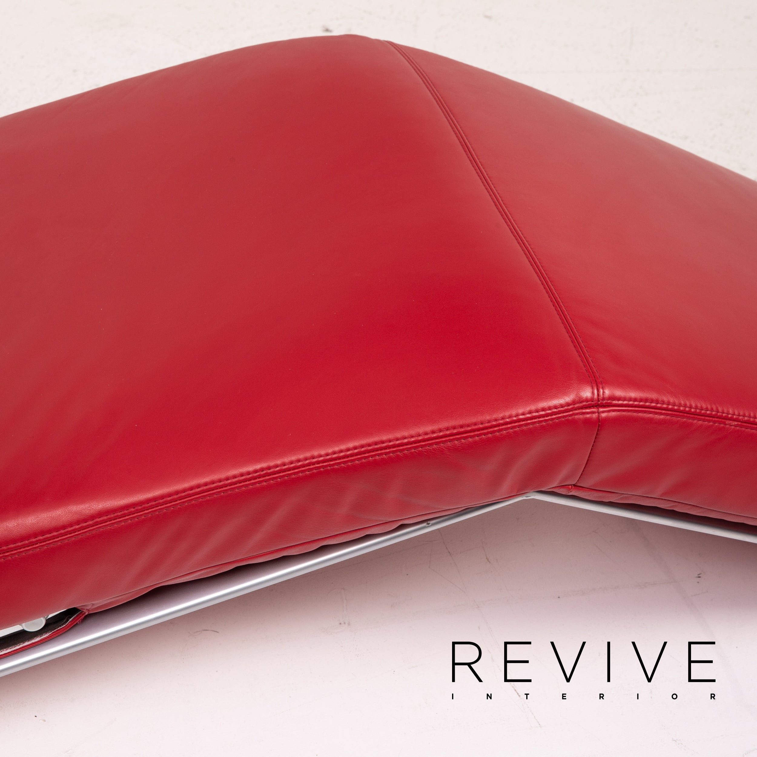 Koinor Jeremiah Lounger Red Relaxation Function Lounger