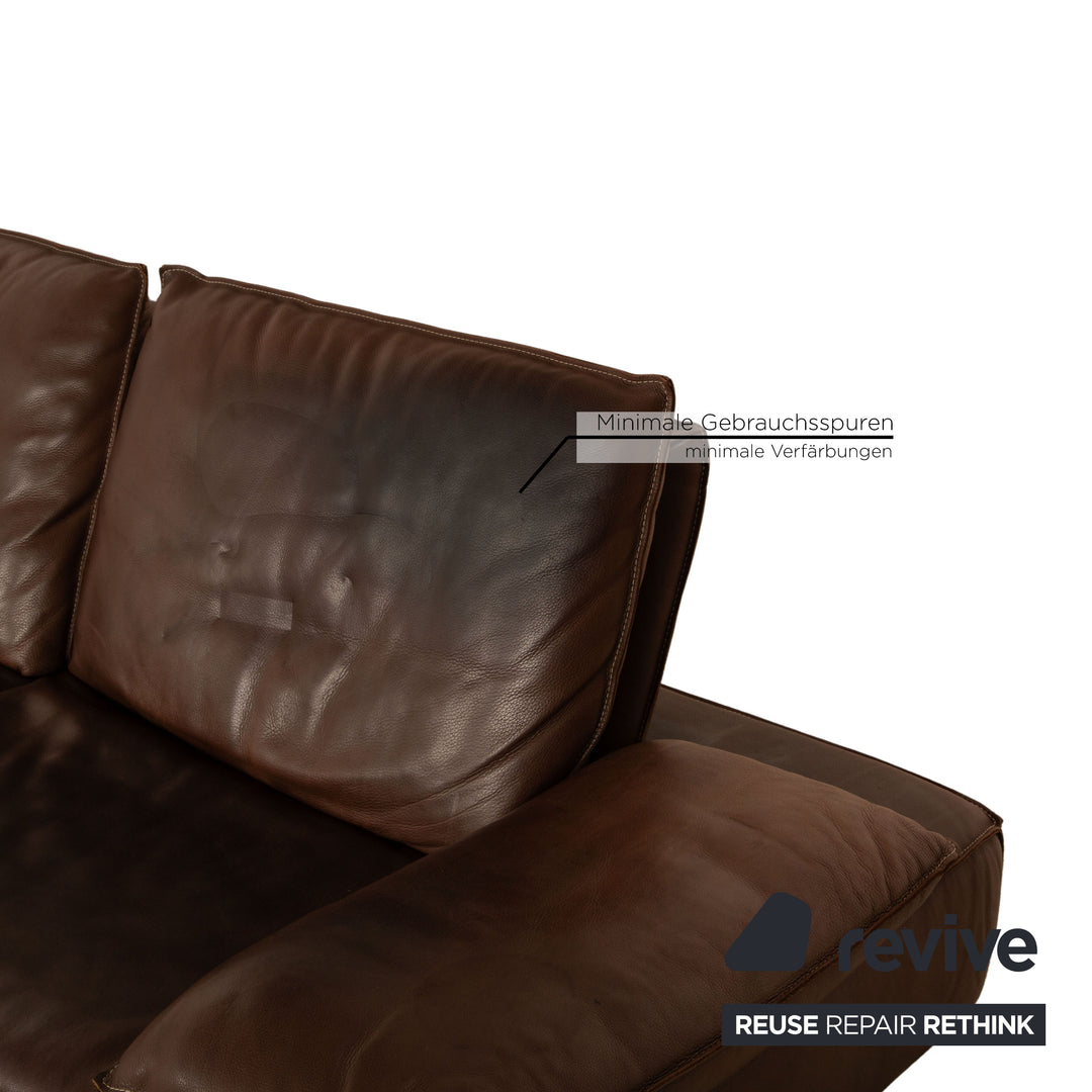 Canapé à fonction électrique marron deux places en cuir Koinor