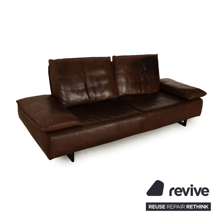 Canapé à fonction électrique marron deux places en cuir Koinor