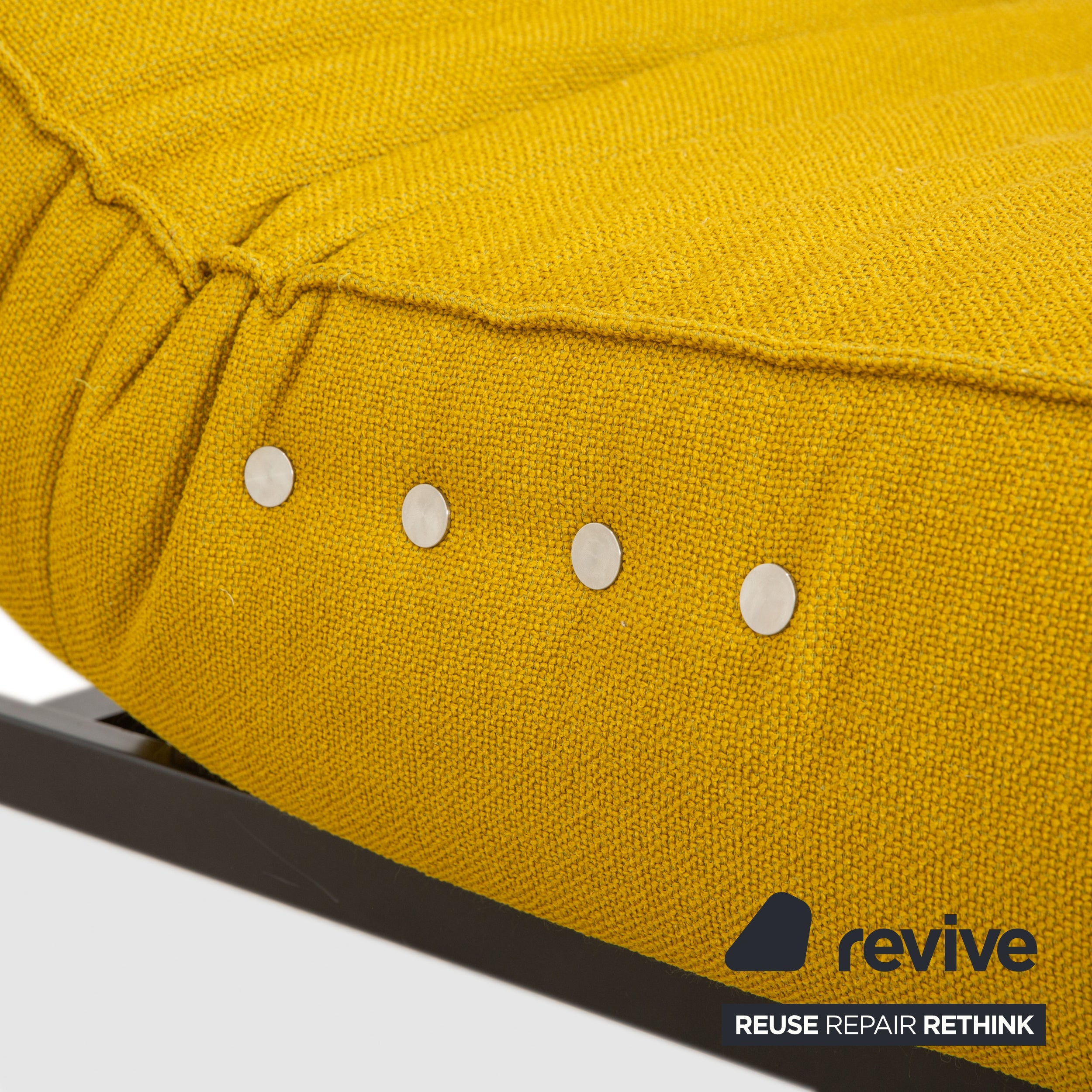 Lit de jour en tissu jaune Koinor Liz avec fonction électrique