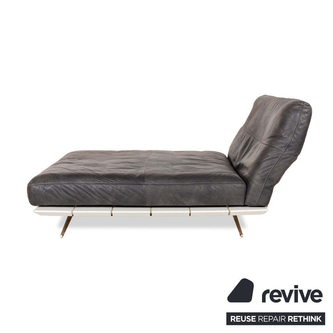 Fauteuil suspendu Koinor Marylin en cuir et métal gris et blanc