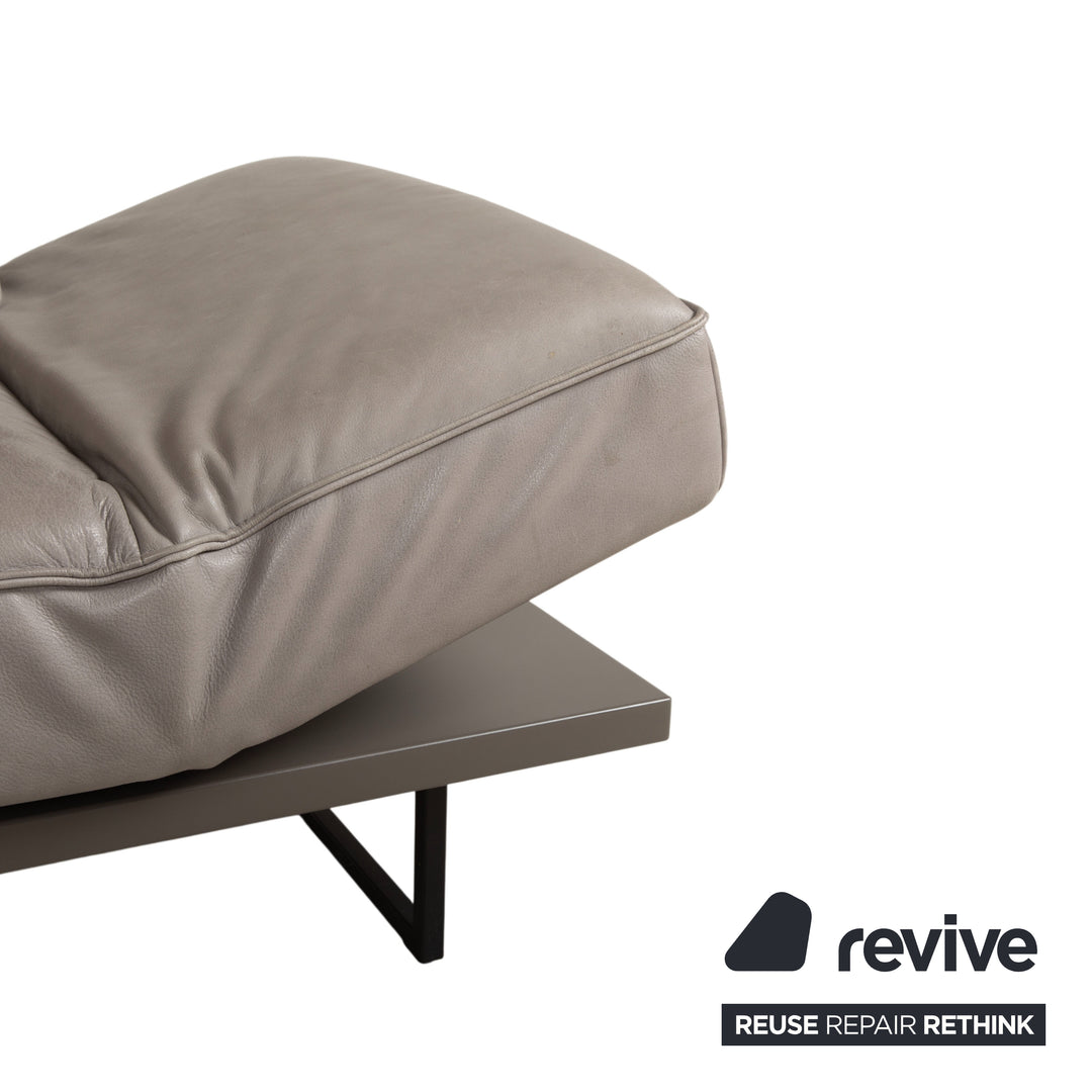 Canapé d'angle en cuir Koinor Phoenix gris taupe grège avec fonction manuelle