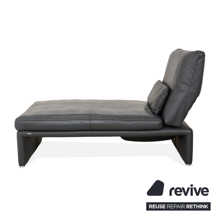 Fauteuil suspendu en cuir Koinor Raoul, gris anthracite, fonction électrique
