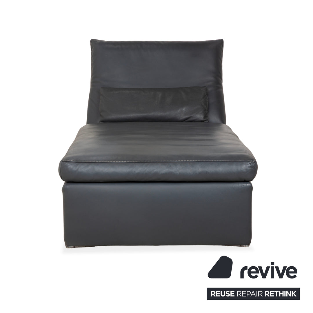 Fauteuil suspendu en cuir Koinor Raoul, gris anthracite, fonction électrique