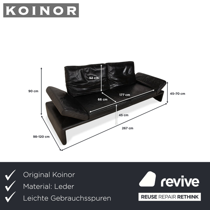 Canapé quatre places Koinor Raoul en cuir gris foncé anthracite et noir, à réglage manuel