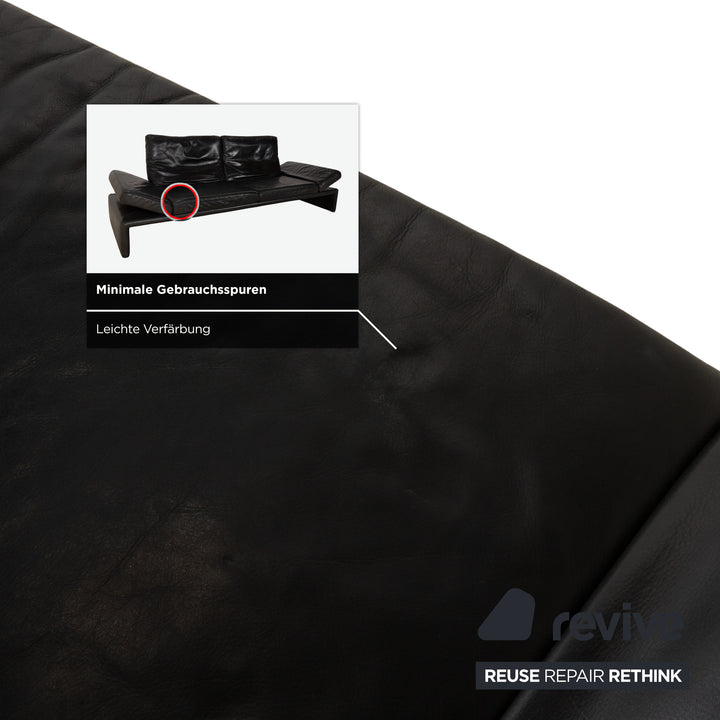 Canapé quatre places Koinor Raoul en cuir gris foncé anthracite et noir, à réglage manuel