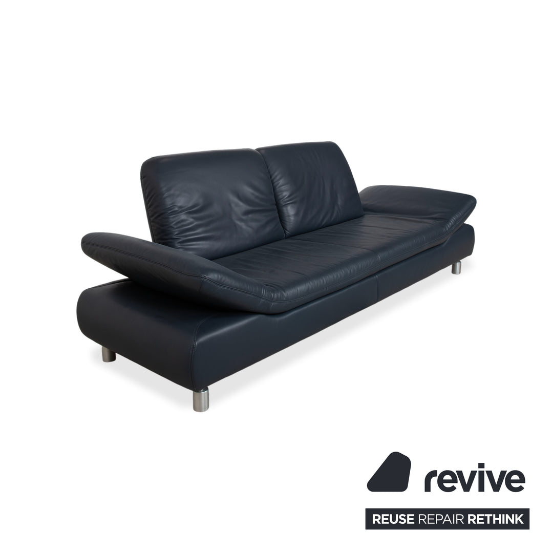Canapé trois places en cuir bleu Koinor Rivoli, à réglage manuel
