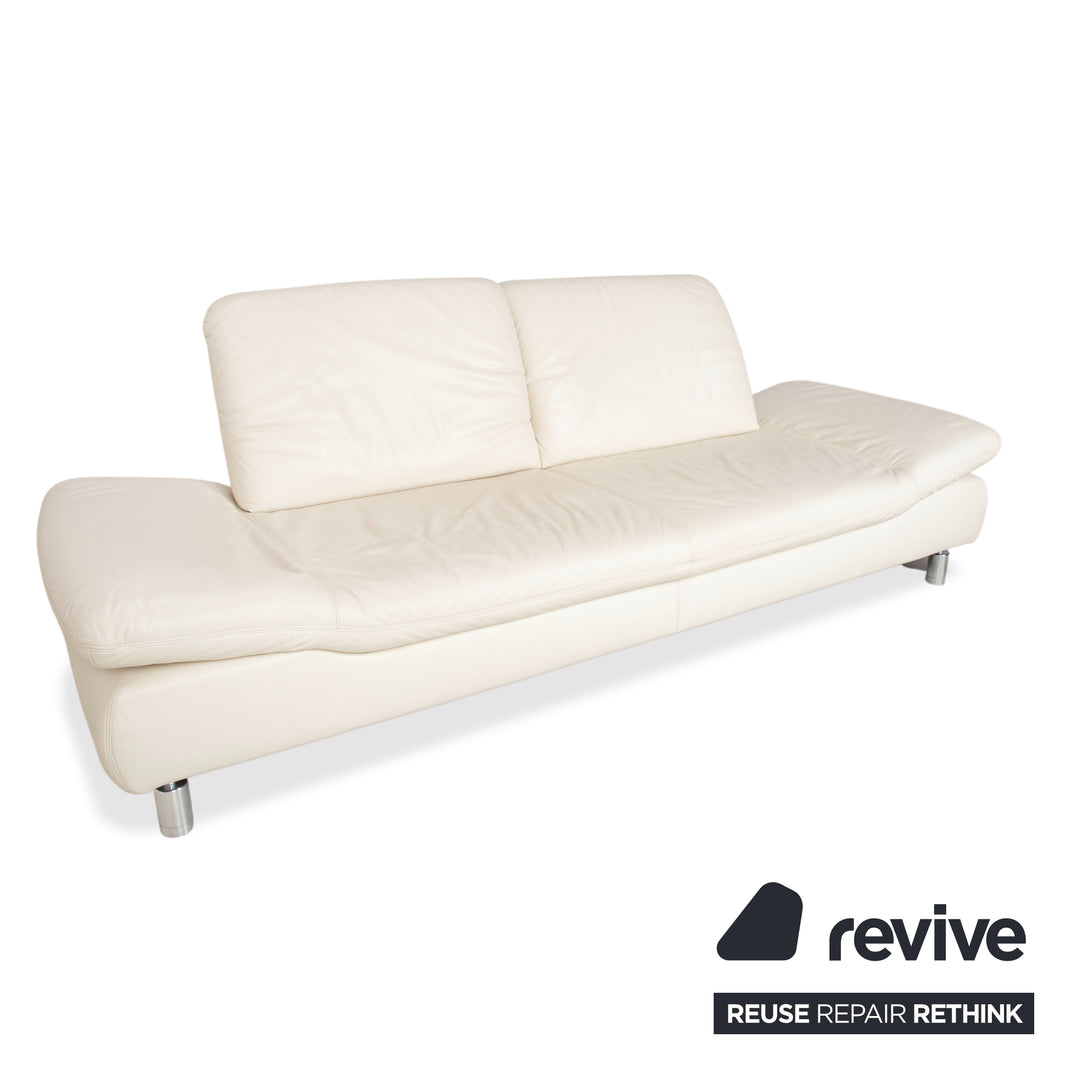 Canapé trois places Koinor Rivoli en cuir blanc crème à réglage manuel