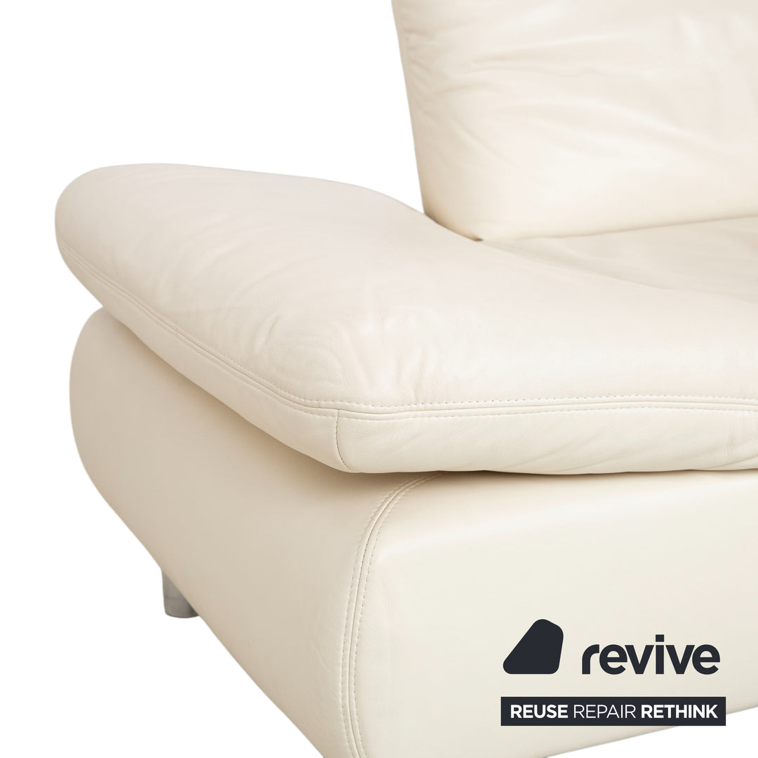 Canapé trois places Koinor Rivoli en cuir blanc crème à réglage manuel