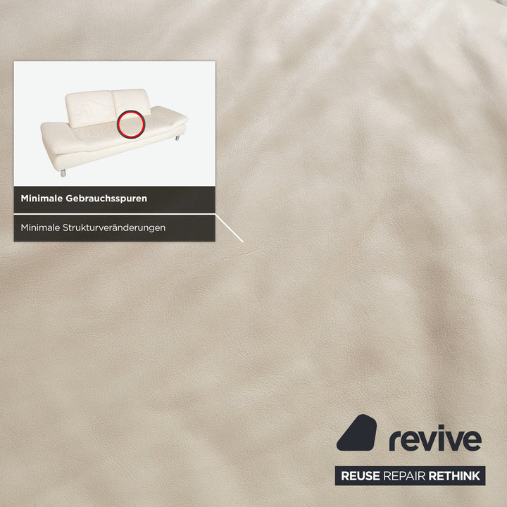 Canapé trois places Koinor Rivoli en cuir blanc crème à réglage manuel