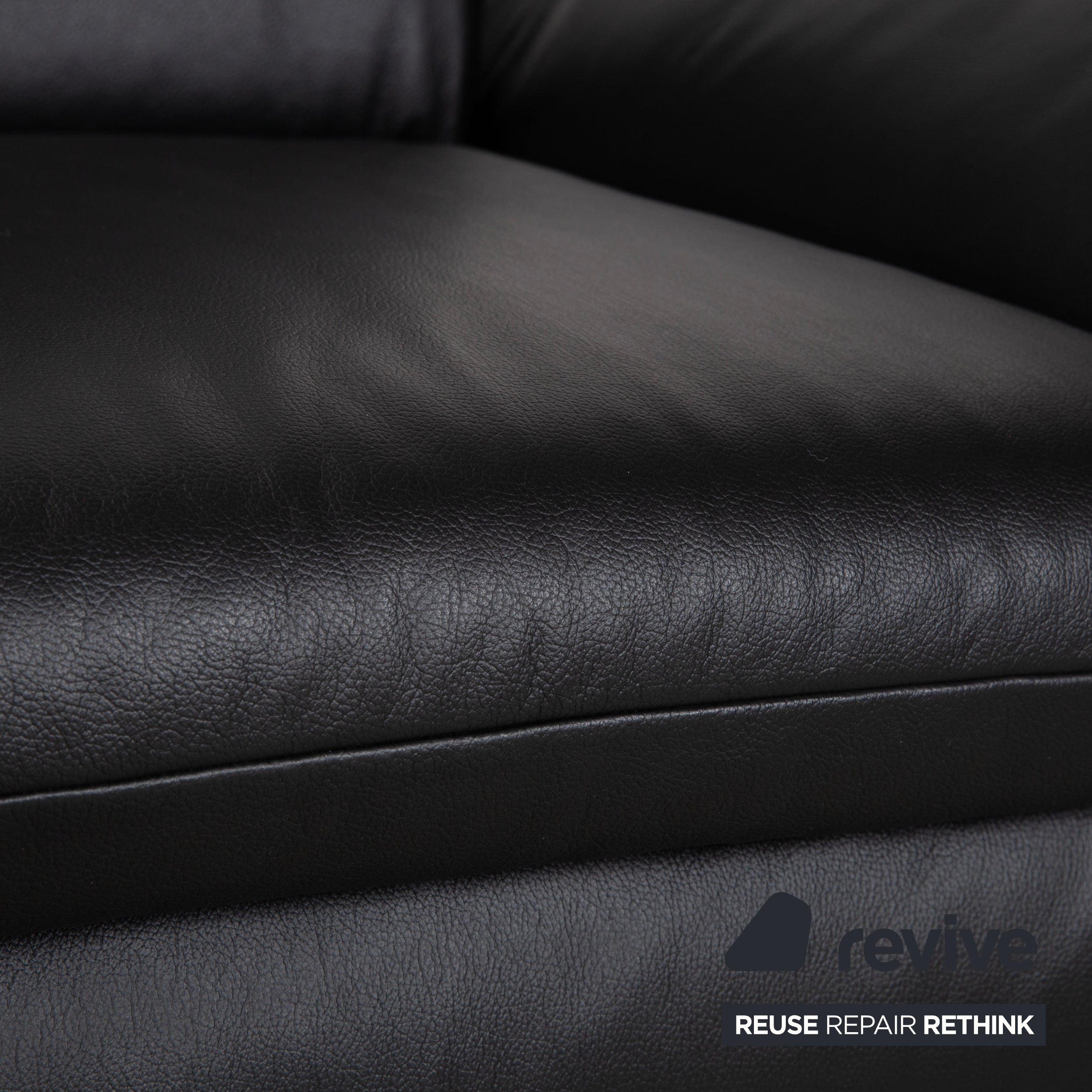 Koinor Rossini Black Leather Armchair Manual Function