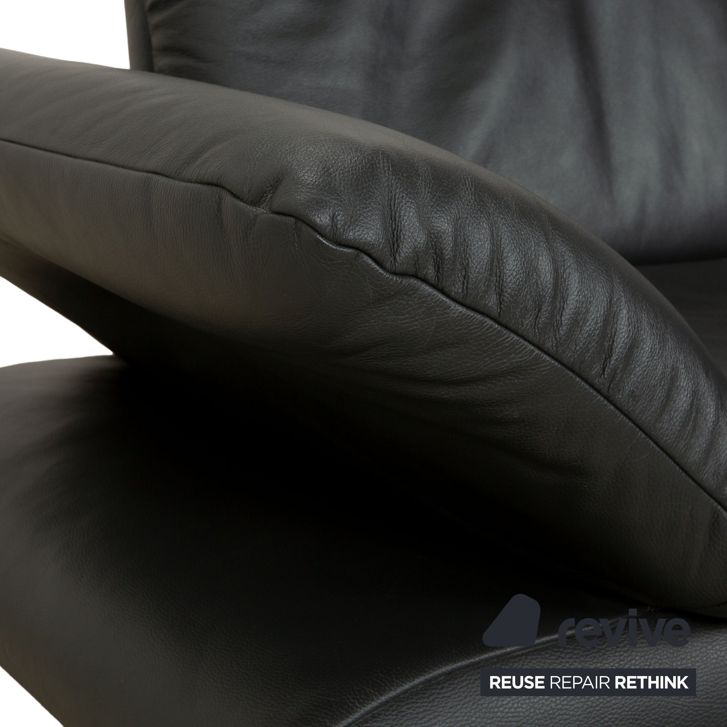 Canapé deux places en cuir gris foncé Koinor Rossini à fonction manuelle