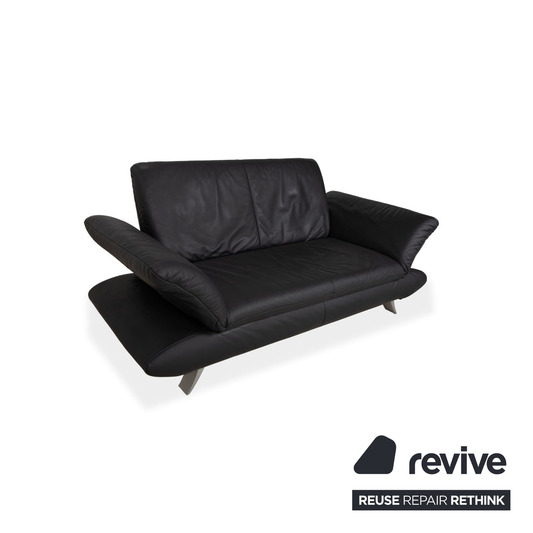 Canapé deux places en cuir Koinor Rossini, gris anthracite, à commande manuelle