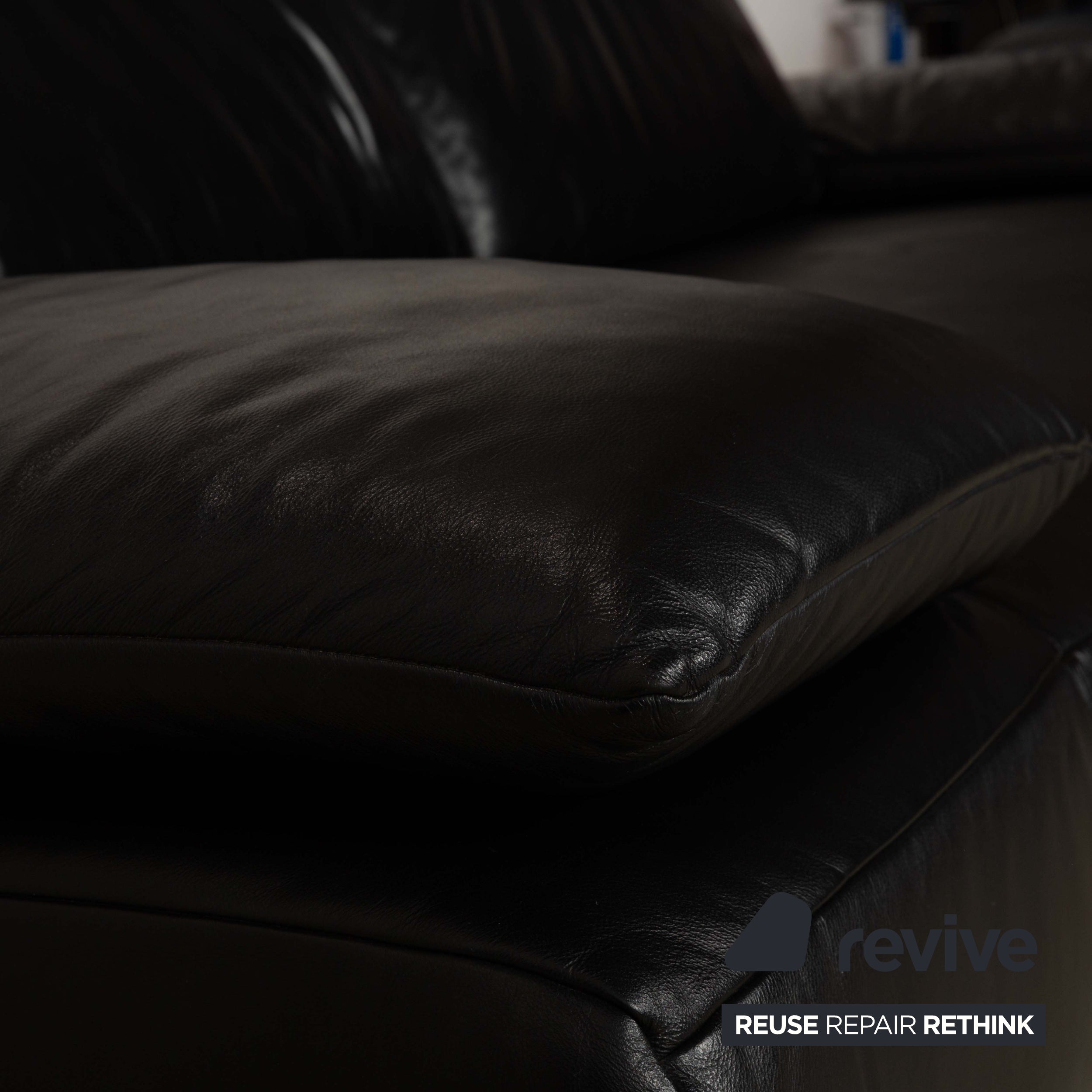 Koinor Volare Leather Two Seater Black Sofa Couch Manual Function