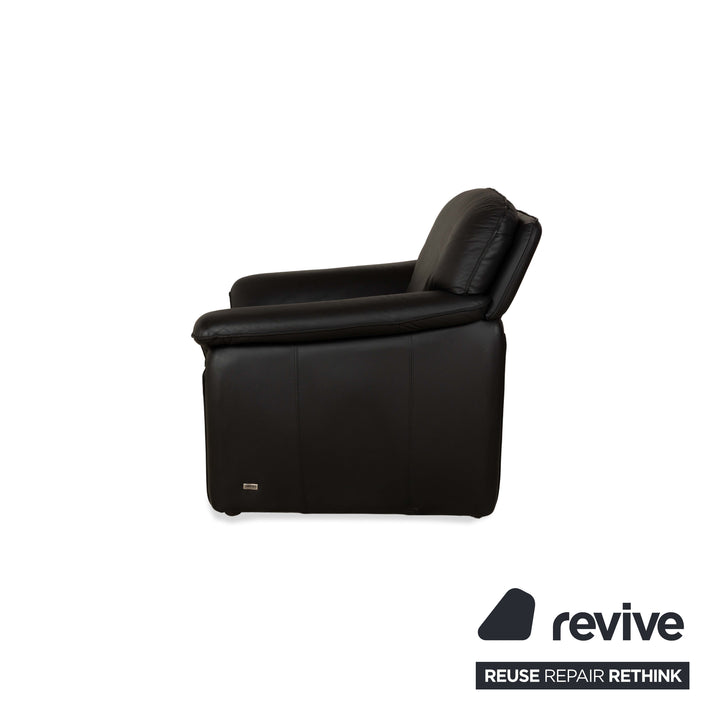 Laauser Atlanta Leder Sessel inkl. Hocker Schwarz