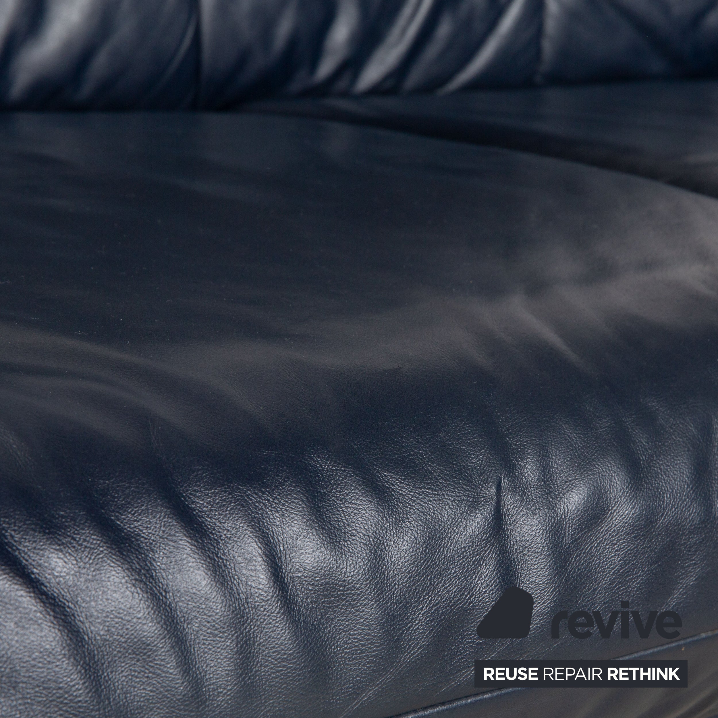 Laauser leather three-seater dark blue sofa couch