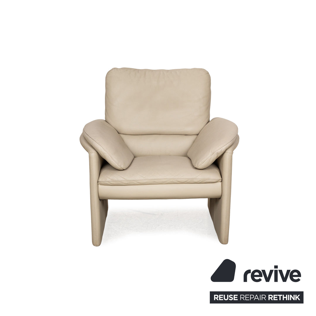 Leolux Catalpa leather armchair cream