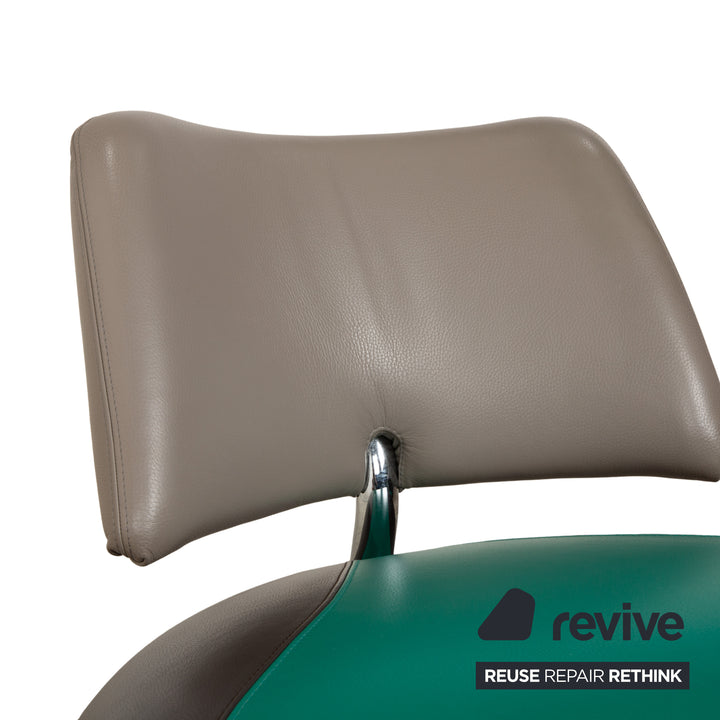 Fauteuil et tabouret en cuir Leolux Pallone, vert, gris foncé, taupe, rouge, orange