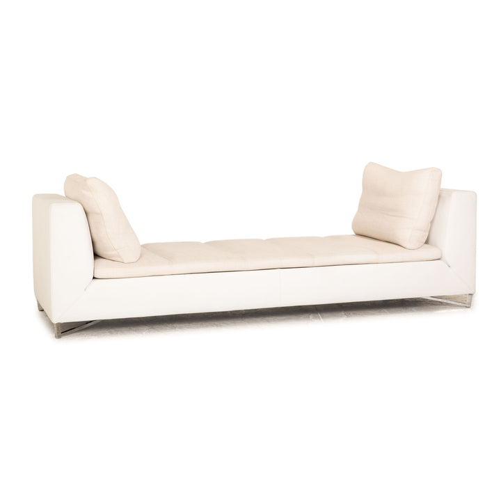 ligne roset Feng fabric lounger cream