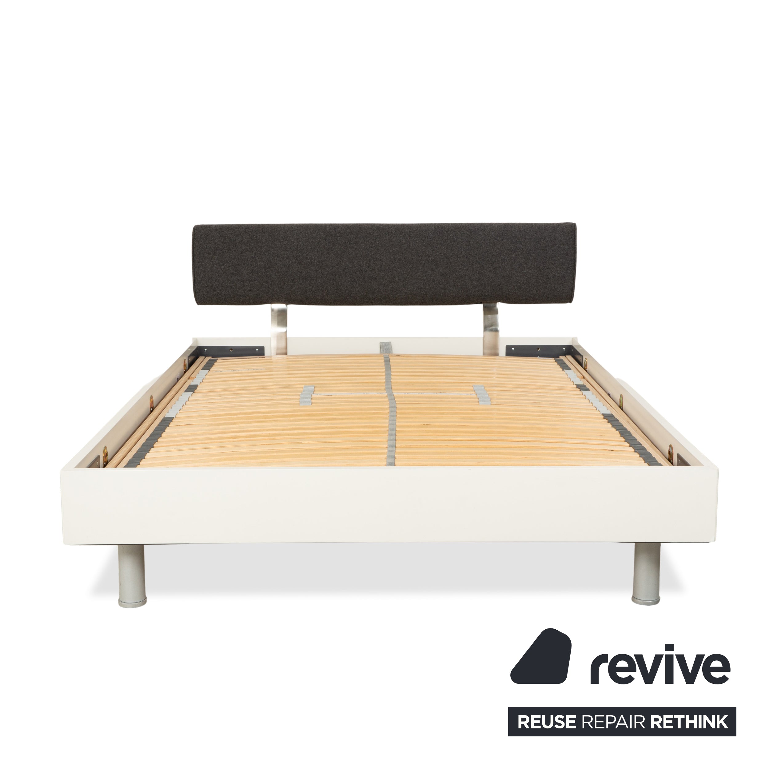 Lit en bois Ligne Roset, blanc/gris foncé, 140 x 200 cm