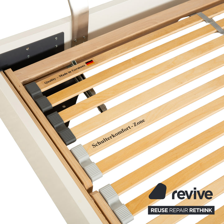 Ligne Roset Holz Bett Weiß Dunkelgrau 140 x 200 cm