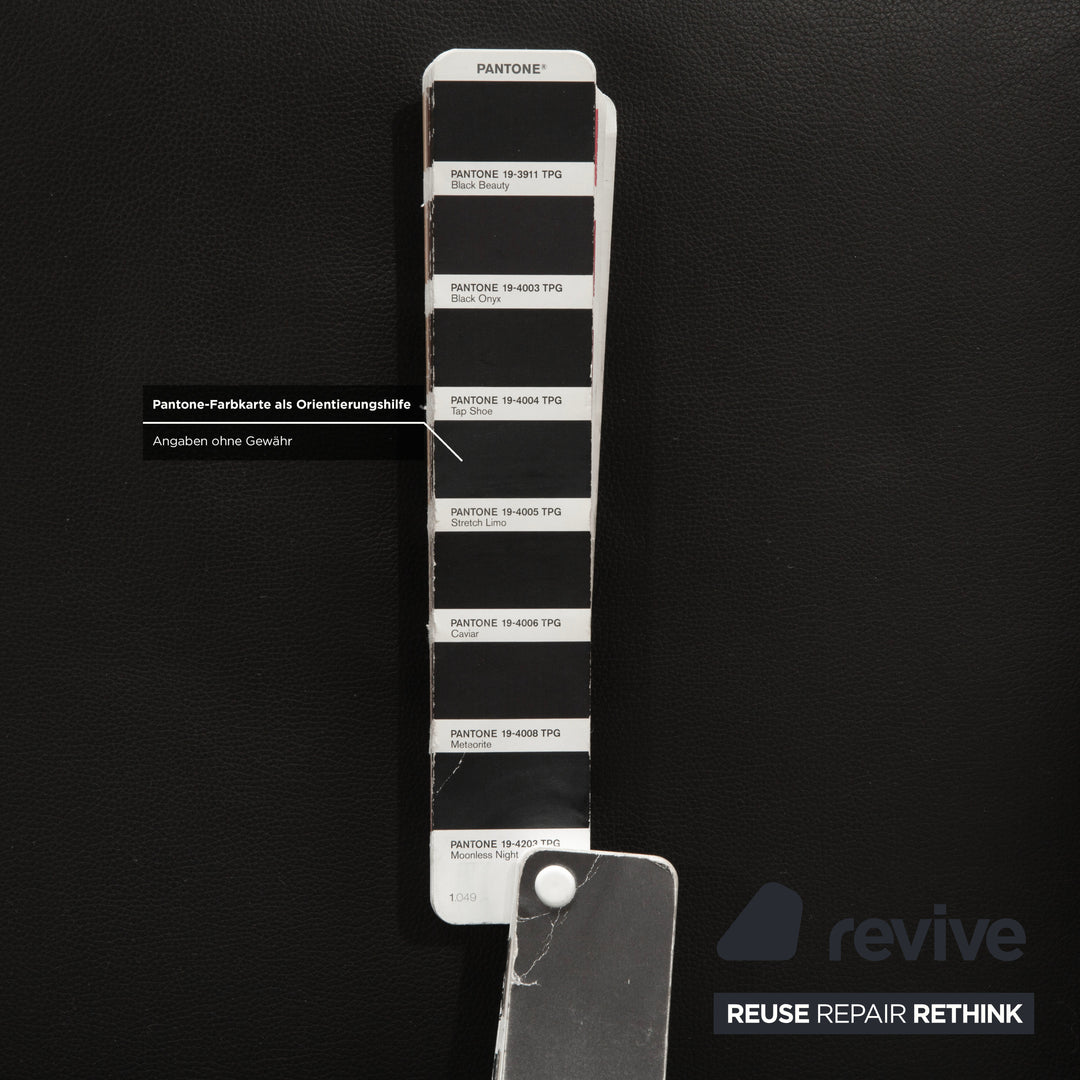 Fauteuil Jul en cuir noir Ligne Roset