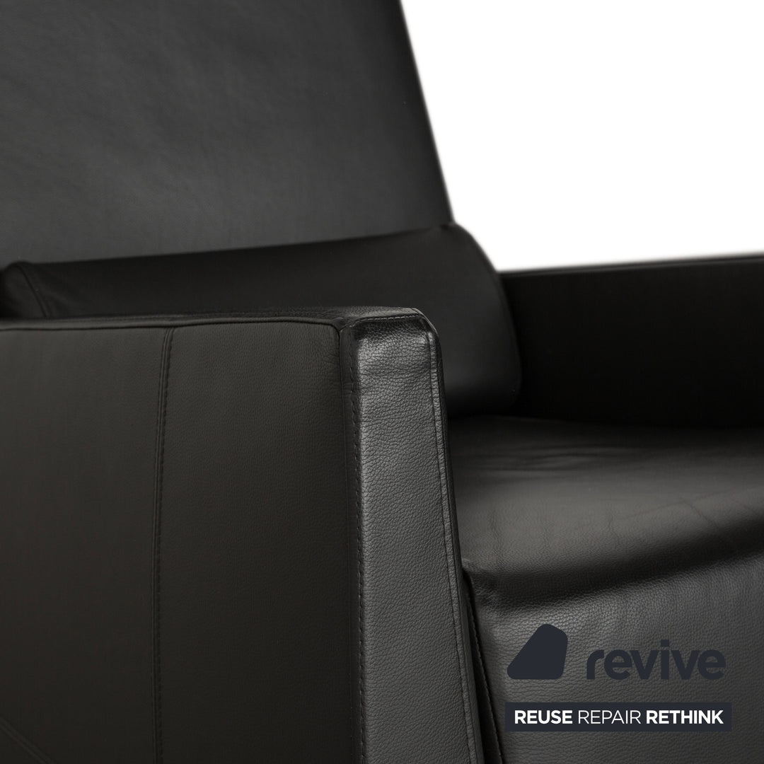 Fauteuil Jul en cuir noir Ligne Roset