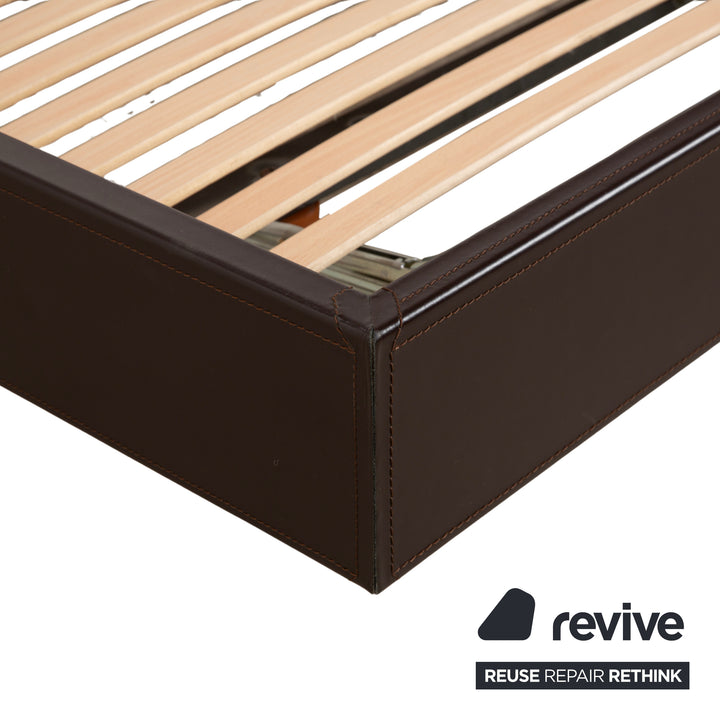 Ligne Roset Leder Bett Braun 180x200