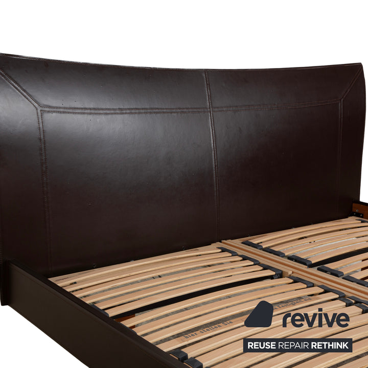 Ligne Roset Leder Bett Braun 180x200