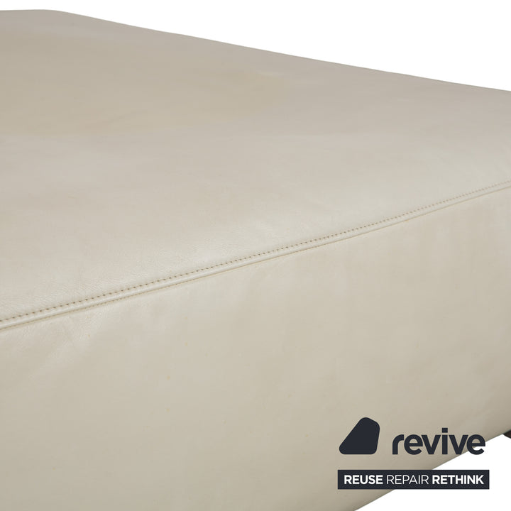 Ligne Roset Malhoun tabouret en cuir crème