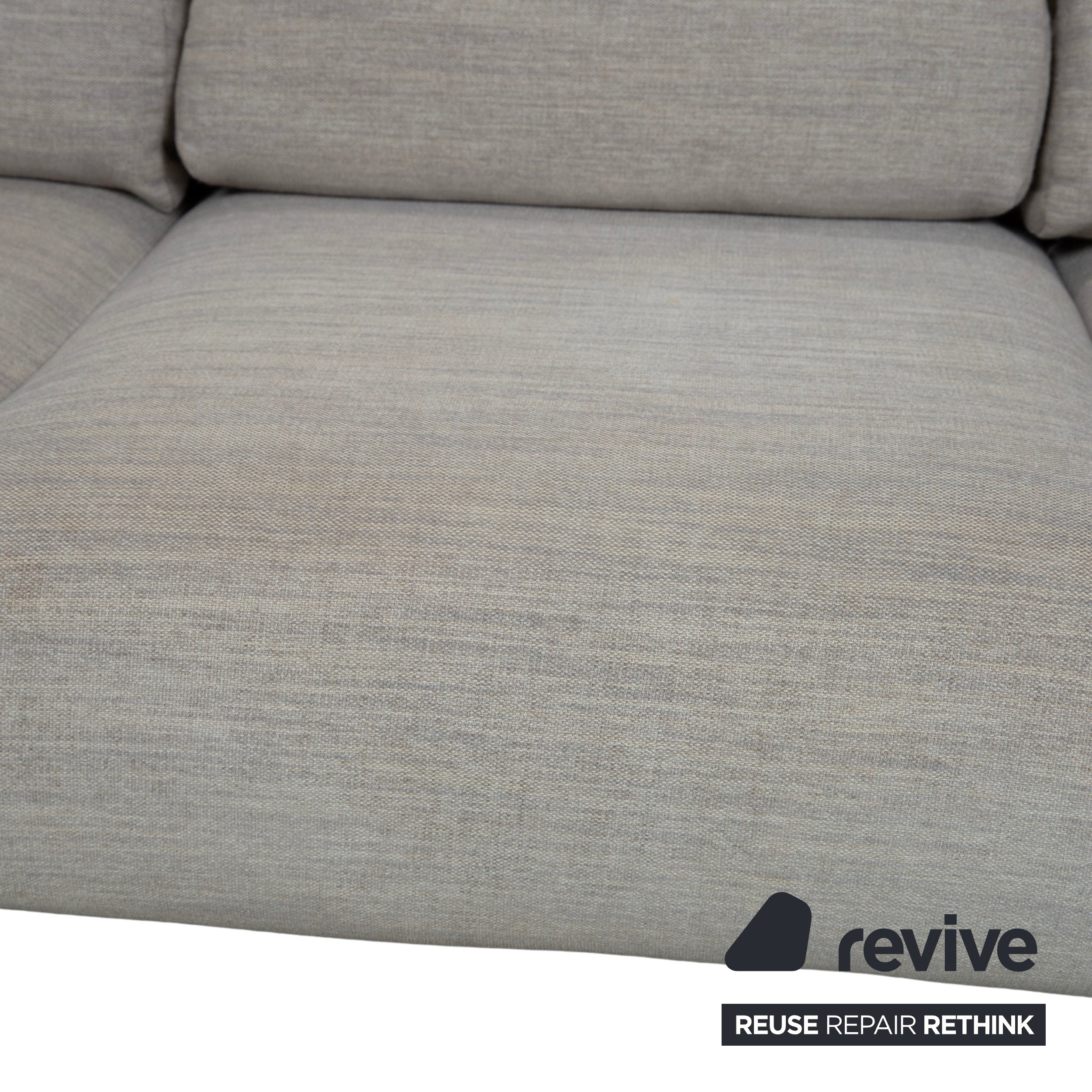 Ligne Roset MCD tyg tresitssoffa grå beige taupe soffa