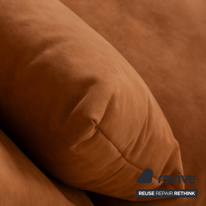 ligne roset Multy Alcantara Dreisitzer Hellbraun Orange manuelle Funktion Sofa Couch Schlafsofa