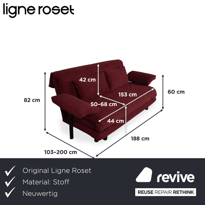 Ligne Roset Multy Canapé trois places avec accoudoirs en velours côtelé rouge, fonction couchage manuelle, housse neuve ALUNA 248