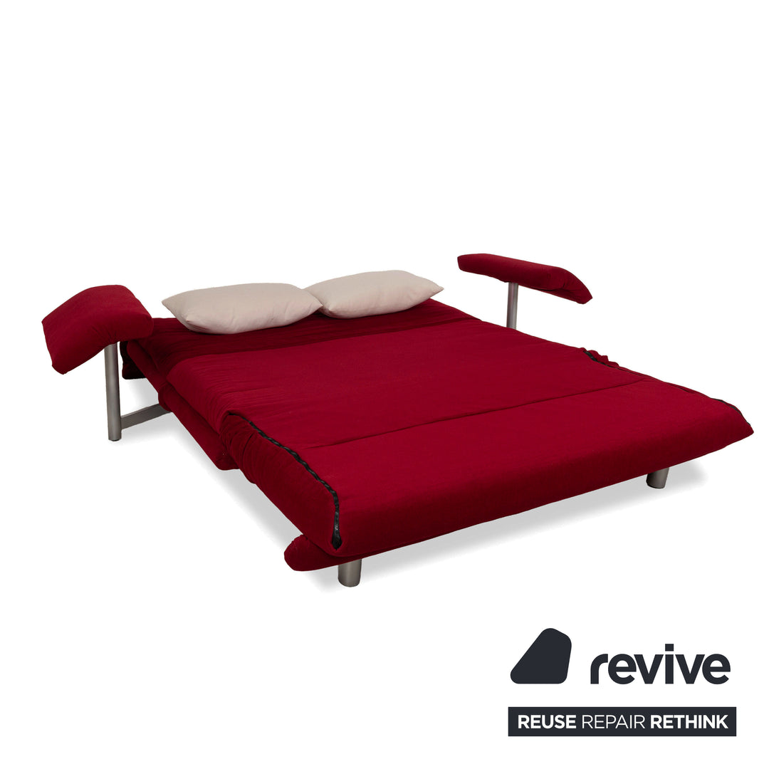 Canapé convertible 3 places Ligne Roset Multy en tissu rouge à fonction manuelle