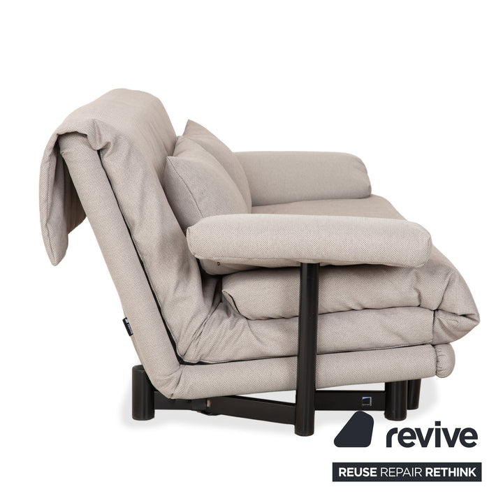 Canapé trois places Ligne Roset Multy gris, fonction convertible manuelle, avec accoudoirs, retapissé