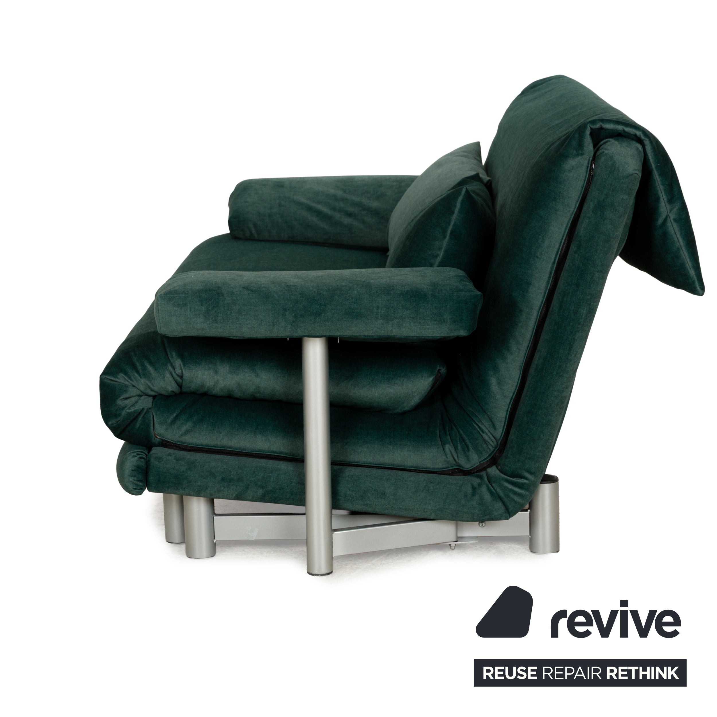 Canapé-lit trois places Ligne Roset Multy vert avec accoudoirs, housse neuve