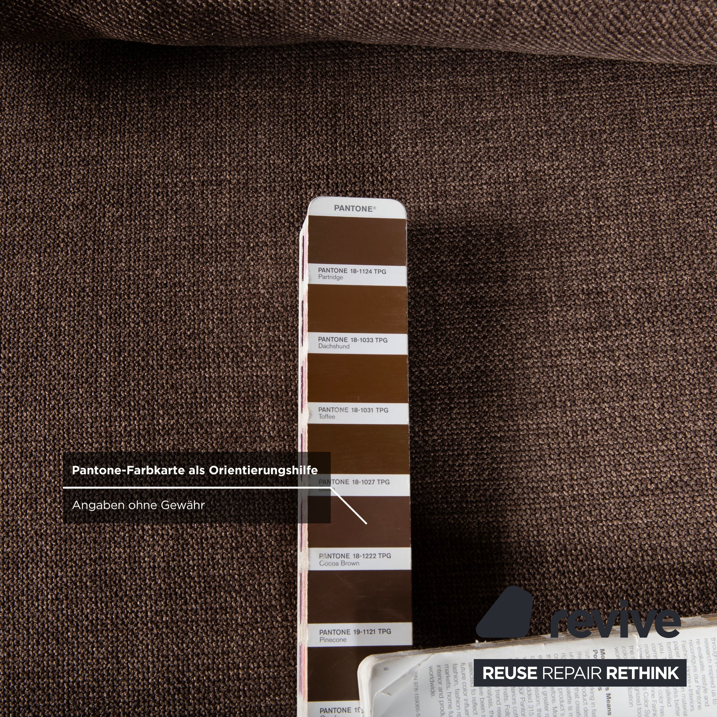 Ligne Roset Multy Dreisitzer Stoff Braun mit Armlehnen Neubezug manuelle Funktion Schlaffunktion Sofa Couch